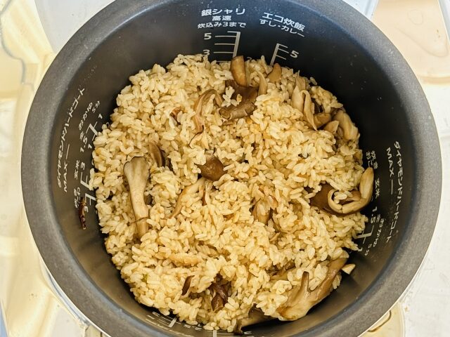 きのこ炊き込みご飯